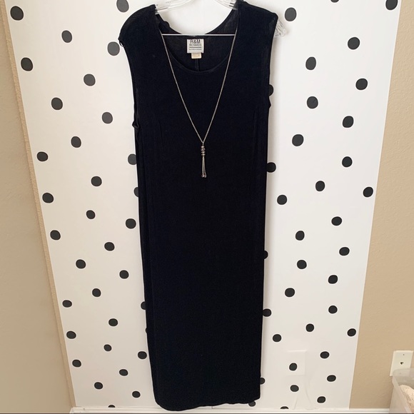 R&M Richards Dresses & Skirts - 🔥30%OFF🔥R&M Richards black dress w/necklace 18